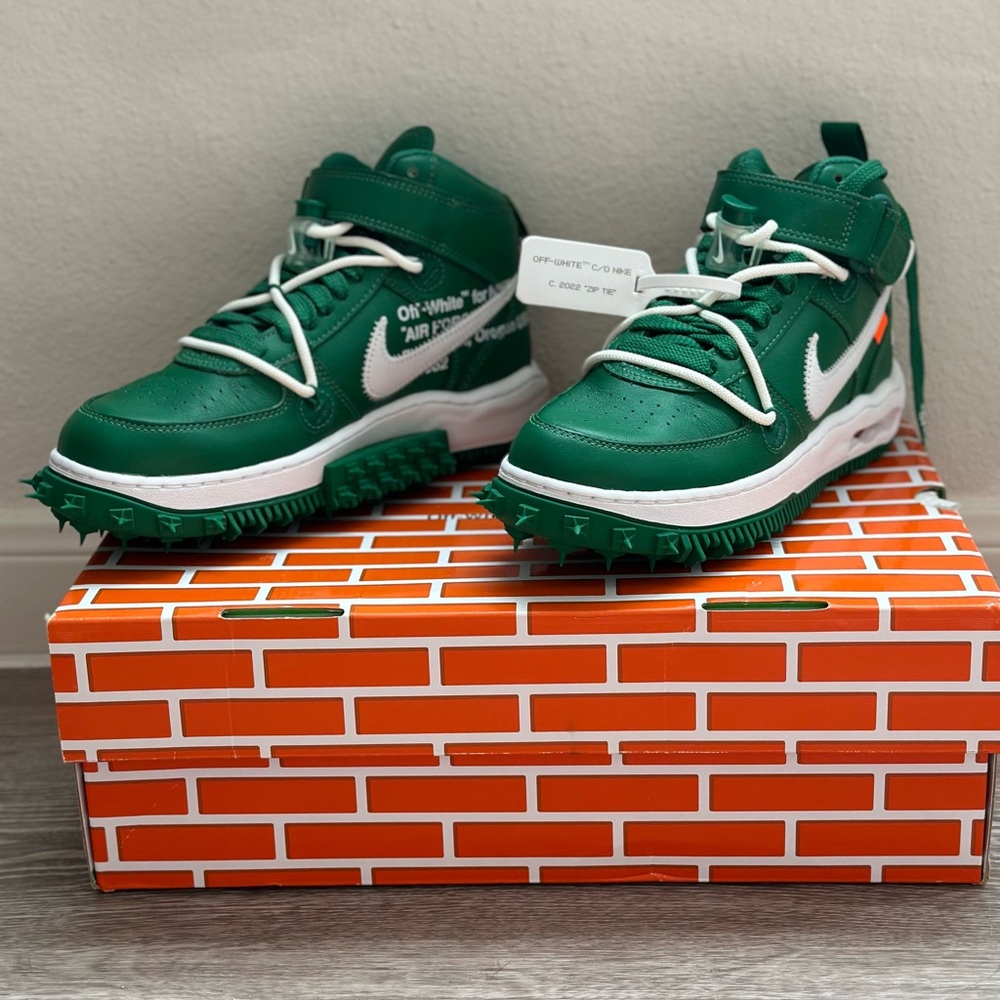 Nike X Off - White Air Force 1 Mid